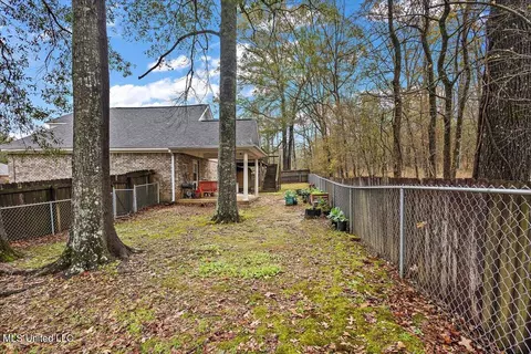 429 Vining Ct, Byram, MS 39272 photo 26