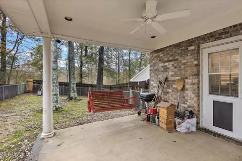 429 Vining Ct, Byram, MS 39272 photo 24