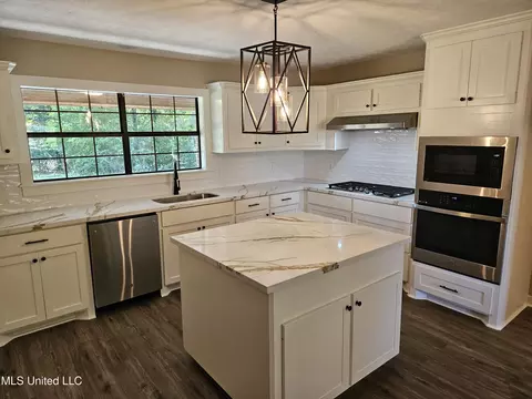 230 Burke Rd, Florence, MS 39073 photo 10