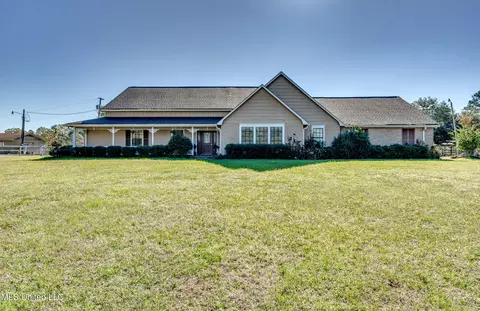 4782 Terry Rd, Jackson, MS 39212 photo 1