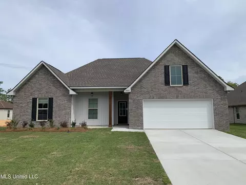 10085 Patrick Dr, Gulfport, MS 39503