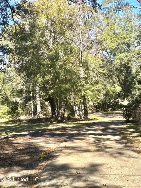 3606 Sheffield Rd, Moss Point, MS 39562 photo 1
