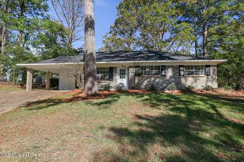 3318 Lanell Ln, Pearl, MS 39208