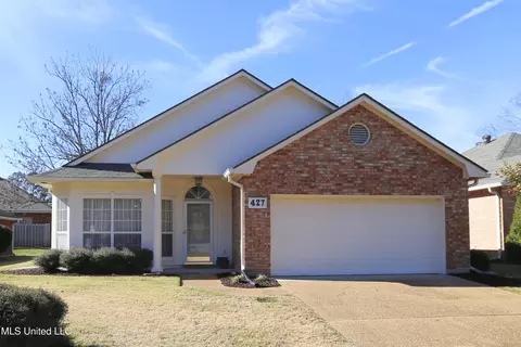 427 N Twin Lks, Clinton, MS 39056