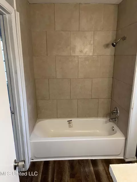 Bath - 5042 Lurline Dr, Jackson, MS 39204 photo 1 of 2