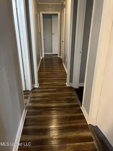 Entry Way - 5042 Lurline Dr, Jackson, MS 39204 photo 1 of 1