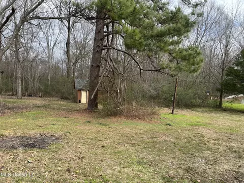 Exterior - 5042 Lurline Dr, Jackson, MS 39204 photo 2 of 2
