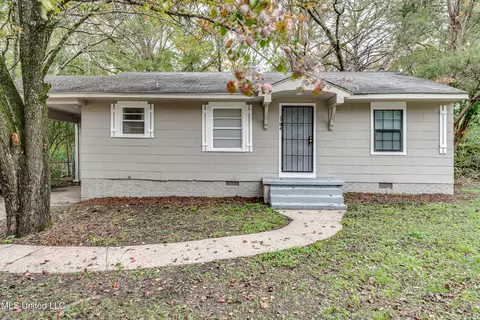 1184 W Mcdowell Rd, Jackson, MS 39204