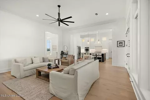 Living - 104 Sagamore Cv, Flora, MS 39071 photo 3 of 4