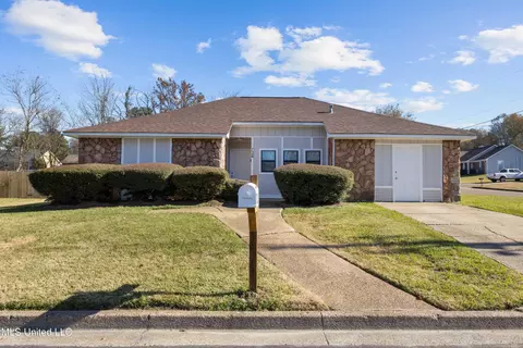 728 Cherry Park Blvd, Clinton, MS 39056