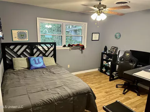Bedroom - 54 Melanie Rd, Natchez, MS 39120 photo 2 of 5