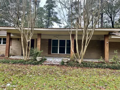 Exterior - 54 Melanie Rd, Natchez, MS 39120 photo 2 of 6