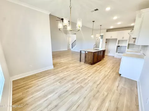 Dining - 1772 Bakersfield Way, Nesbit, MS 38651 photo 3 of 3