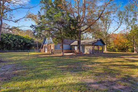 19559 B Saucier Rd, Saucier, MS 39574 photo 9