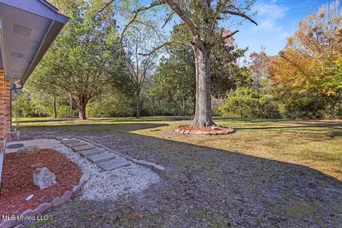 19559 B Saucier Rd, Saucier, MS 39574 photo 4