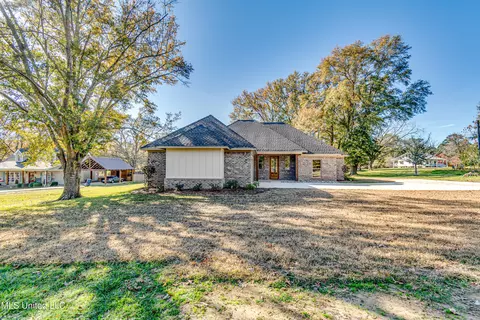 157 W Main St, Florence, MS 39073 photo 3