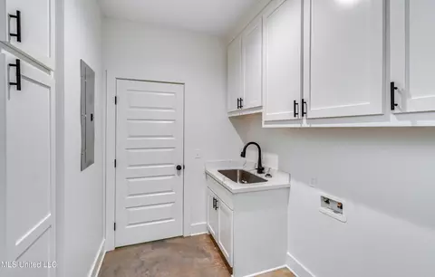 157 W Main St, Florence, MS 39073 photo 22
