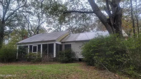 2945 Tom Cain Rd, Utica, MS 39175