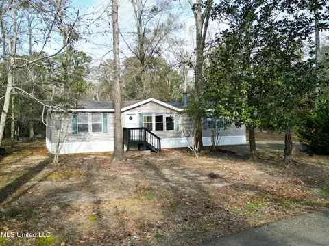 16227 W River Rd, Kiln, MS 39556