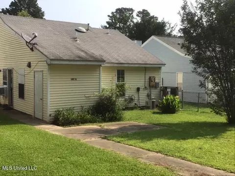 Exterior - 147 A Cumberland Rd, Brandon, MS 39047 photo 2 of 3