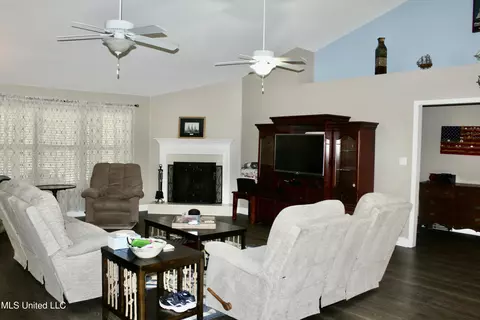 10280 Maple Cv, Vancleave, MS 39565 photo 5