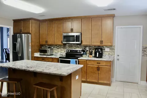 10280 Maple Cv, Vancleave, MS 39565 photo 7