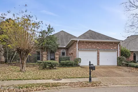136 Greens View Dr, Madison, MS 39110
