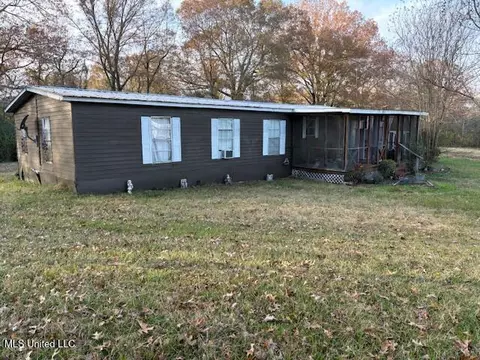 1588 Pettey Road Rd, Forest, MS 39074