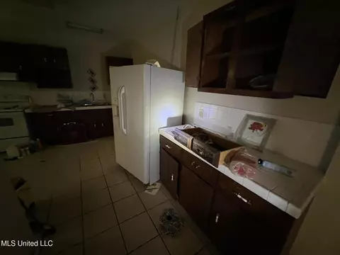 Kitchen - 4812 Community Ave, Moss Point, MS 39563 photo 1 of 2