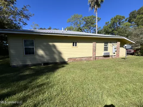 Exterior - 4812 Community Ave, Moss Point, MS 39563 photo 1 of 5