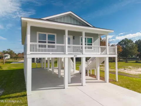 421 S Girard Ave, Long Beach, MS 39560