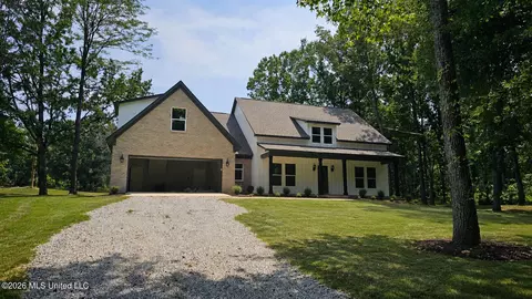 275 Dogwood Rd, Byhalia, MS 38611