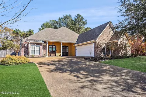 153 Woodlands Glen Cir, Brandon, MS 39047