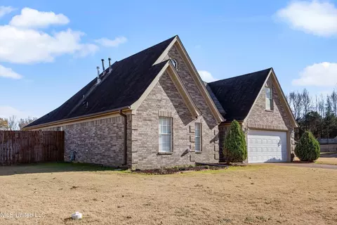 2736 Flora Lee Dr, Nesbit, MS 38651 photo 34