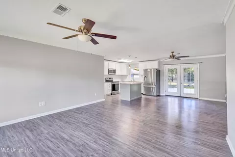 208 Saint Augustine Dr, Long Beach, MS 39560 photo 8