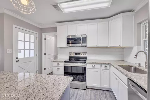 208 Saint Augustine Dr, Long Beach, MS 39560 photo 13