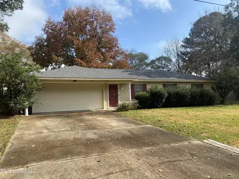 244 Ina Dr, Madison, MS 39110 photo 2