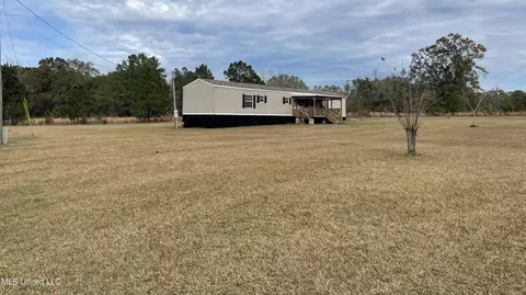 124 John Bond Rd, Wiggins, MS 39577 photo 2