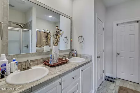 209 Chartleigh Cir, Canton, MS 39046 photo 18