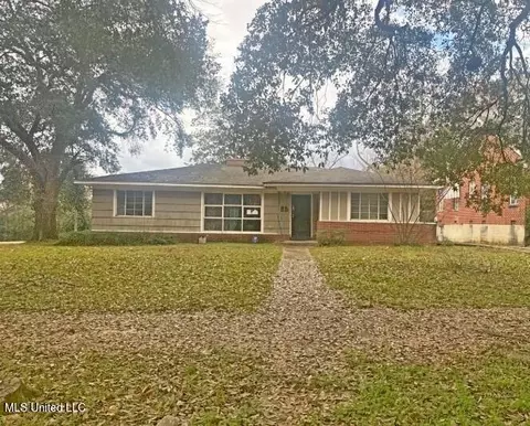 957 Alta Vista Blvd, Jackson, MS 39209
