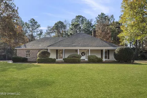 42 W Temple Rd, Petal, MS 39465