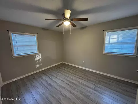Bedroom - 1249 Springdale Dr, Jackson, MS 39211 photo 2 of 4
