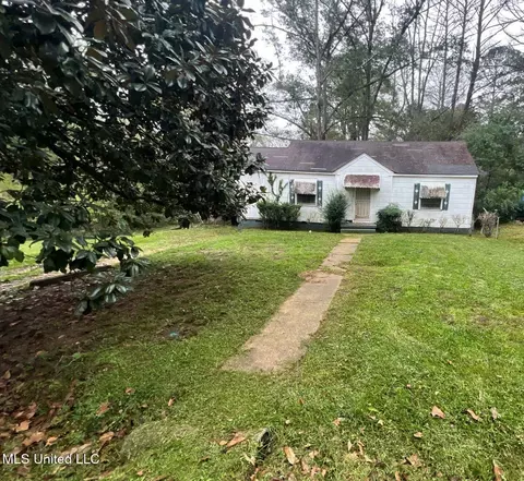 3158 Alameda Dr, Jackson, MS 39212