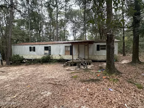 107 Maple St, Lucedale, MS 39452 photo 4