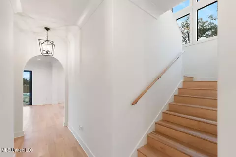 Entry Way - 119 W 4th St, Long Beach, MS 39560 photo 1 of 3