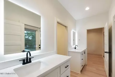 Bath - 119 W 4th St, Long Beach, MS 39560 photo 4 of 5