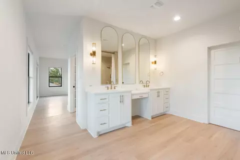 Entry Way - 119 W 4th St, Long Beach, MS 39560 photo 3 of 3