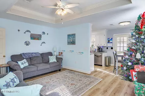 Living - 116 Shadow Lodge Cir, Pearl, MS 39208 photo 1 of 3