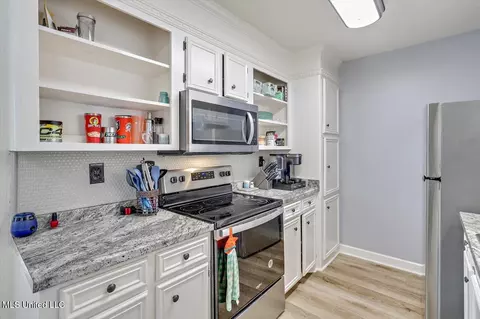 Kitchen - 116 Shadow Lodge Cir, Pearl, MS 39208 photo 4 of 4