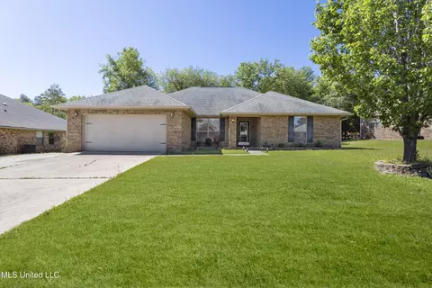 16212 Walker Farm Ln, Gulfport, MS 39503